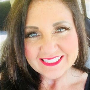 Meet your Posher, Keri